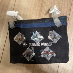 移動バッグ　ポケットポーチ　ハンカチ　ティッシュケース　恐竜　ジュラシックワールドの画像