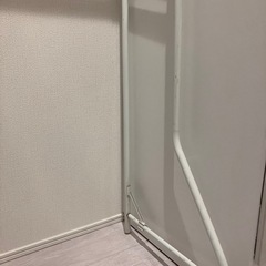 洗濯ラック　ハンガーバー付き　ランドリーラック　白の画像