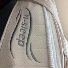 セミダブルベッドフレーム➕マットレスの画像