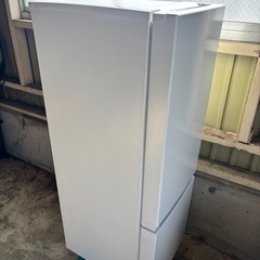 ヤマダオリジナル　冷蔵庫　YRZF17L R-006の画像