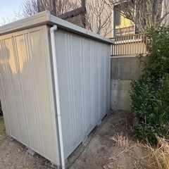 タクボ物置 中型サイズ 棚付き｜一週間以内引き取りの画像