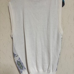 ZEALZIPニットベストの画像