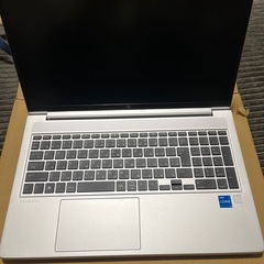 ノートパソコンの画像