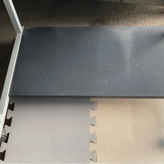 パソコンデスクの画像