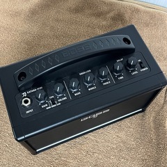 BOSS KATANA-MINI ミニギターアンプの画像