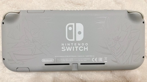 Nintendo Switch Light ポケモンデザイン