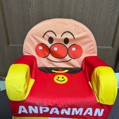 アンパンマンソファーの画像