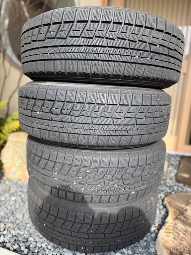 ヴェゼルで使用  スタッドレス  ヨコハマ アイスガードiG60  205-65R16