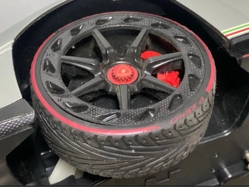 ランボルギーニ ヴェネーノ 1/24スケール リモートコントロールカー