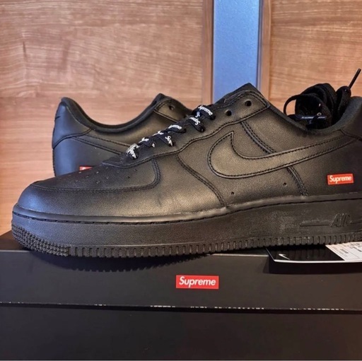 Supreme × Nike Air Force 1 Low 