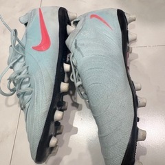 スパイク　NIKEファントムGX2プロAG
の画像