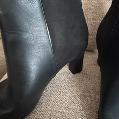 ショートブーツの画像