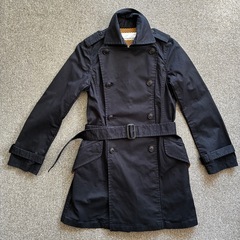 sunao kuwahara ネイビートレンチコートの画像