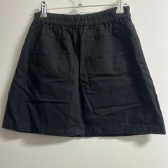 黒 台形スカートの画像