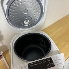 Haier 5.5合炊き マイコンジャー炊飯器の画像
