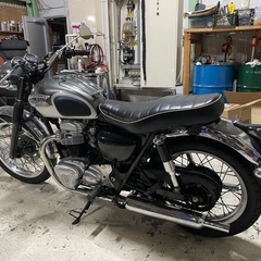 カワサキ　w650 w1 w2 w3 w400 w800 トライアンフの画像