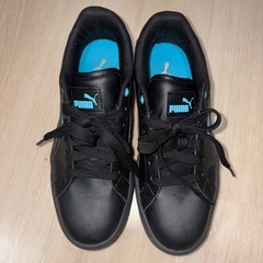 プーマ厚底スニーカーの画像