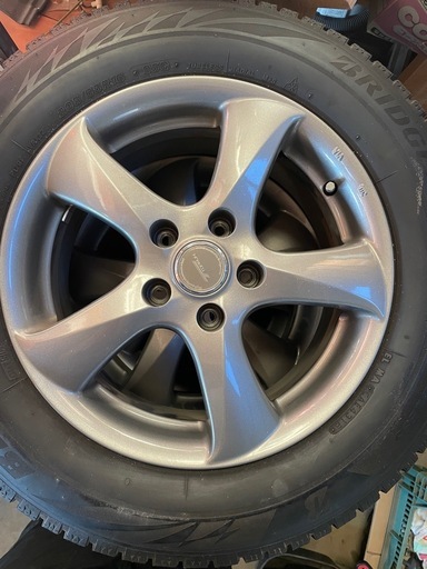 VRX2スタッドレスタイヤ ホイール205-65R16 
