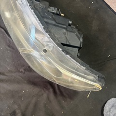 車のパーツの画像