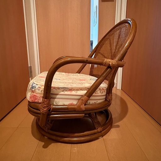 ラタン360°回転アームチェア 椅子 籐 昭和レトロ クッション付き