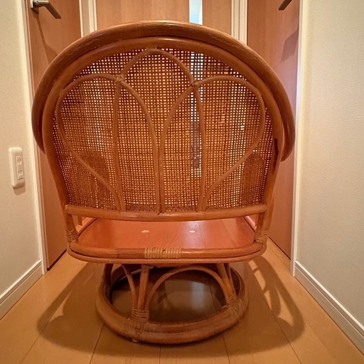 ラタン360°回転アームチェア 椅子 籐 昭和レトロ アジアンテイスト