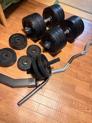 ダンベル42.5kg×2つ  EZバー 1.25kgプレート×4,2.5kgプレート×4,アブローラー 取引中