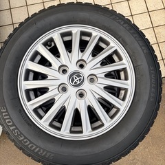 エスクワィア純正、195/65r15アルミ&スタッドレスの画像