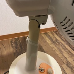 ハロゲンヒーター　電気ストーブの画像