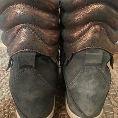 Reebok ハイカットスニーカー ウェッジソールの画像