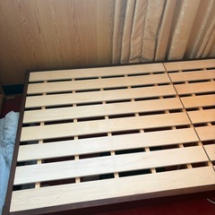 ベッドフレームの画像