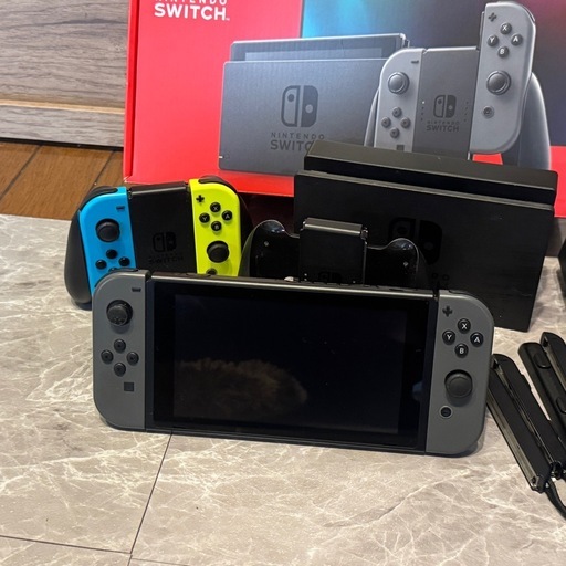 【取引中】Nintendo Switch 本体 グレー その他セット