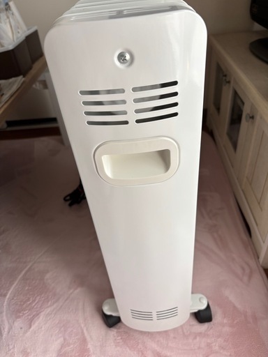 アイリスオーヤマ オイルヒーター 24hタイマー POH-S1208M-W ほぼ未使用