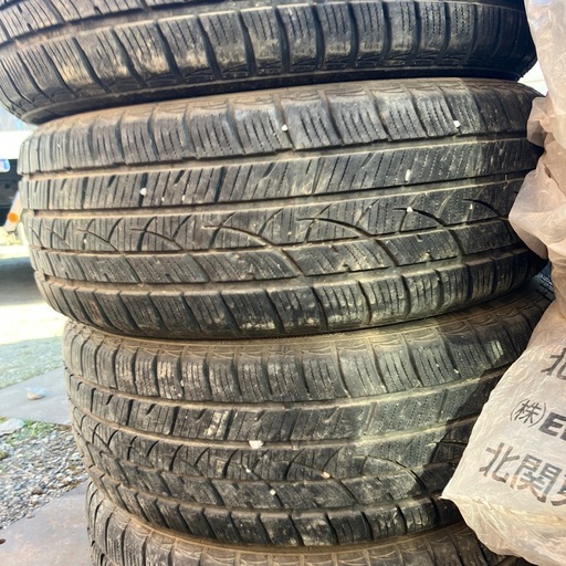 スタッドレス付き205/55R/15アイシスのホイール4本