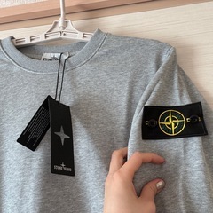 stone islandの画像