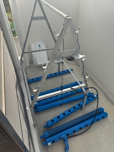 LAPOND 水耕栽培システム A型 青い食品級PVC-U管水耕栽培キット 72穴 水耕栽培植物用 自動水循環システム搭載 藻の繁殖を抑制 水耕栽培野菜/果物/ハーブ/花など 家庭菜園 室内 ベランダ 庭
