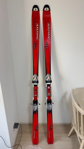 ATOMIC スキー板 180cm ビンディング付き (ゆう) 両国のスキーの中古