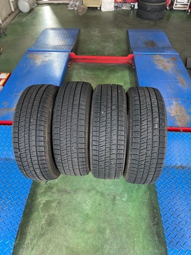 極美品 バリ溝 ブリヂストン ブリザックVRX2 205/60R16 4本セット