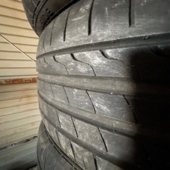 タイヤ225、50、18の画像