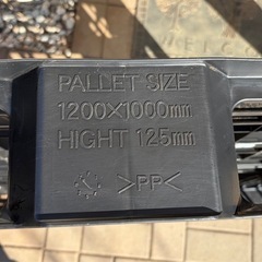 樹脂製パレットの画像