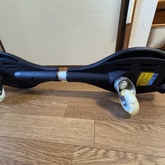 YUNU スケートボード 青/黒の画像