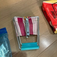 未使用品　小型　折りたたみ椅子　イスの画像