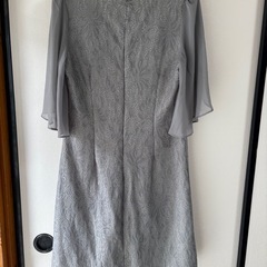 値下げしました🉐美品・ドレスの画像