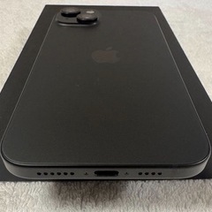 iPhone 15 Plus   (レザーケース付き）の画像