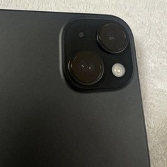 iPhone 15 Plus   (レザーケース付き）の画像