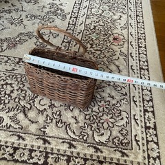 アケビのツルのカゴ5個セットの画像