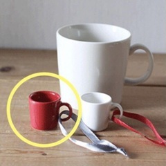 イッタラ　ティーマ　ミニ　マグ　オーナメント　レッド　ラッピング済　クリスマスの画像