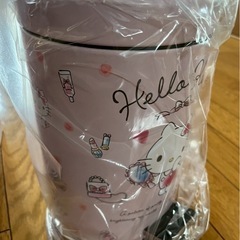 新品‼️未使用‼️箱付き✨キティーちゃんのゴミ箱💖の画像
