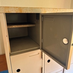 【最終価格、27日までの引取り限定】ITOKI イトーキ スチール製シューズボックスの画像