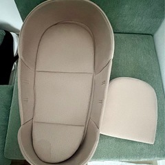 ベビー用品まとめ売り（カトージ ベビーベッド／リッチェル バウンサー／LASIEM ベッドインベッド） の画像