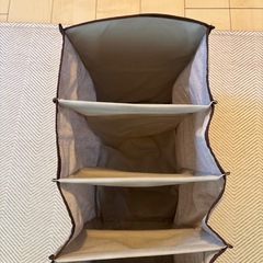 吊り下げ収納ボックスの画像